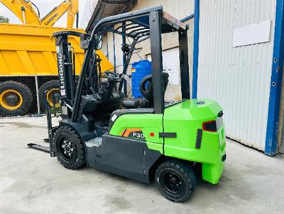 XE NÂNG ĐIỆN LIUGONG 3 TẤN TRUNG QUỐC – GIẢI PHÁP NÂNG HẠ TOÀN DIỆN CHO KHO XƯỞNG HIỆN ĐẠI